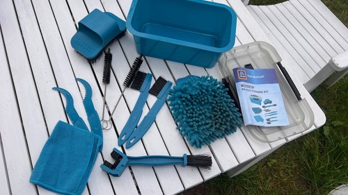 Piece bike cleaning kit - piece,